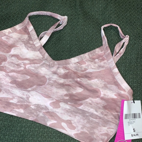 Pink camo workout set - Picture 2 of 3